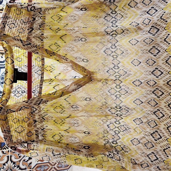 Ann Taylor Factory Boho Blouse. White, Navy, Tan, Chartreuse pattern. Medium - Picture 6 of 7